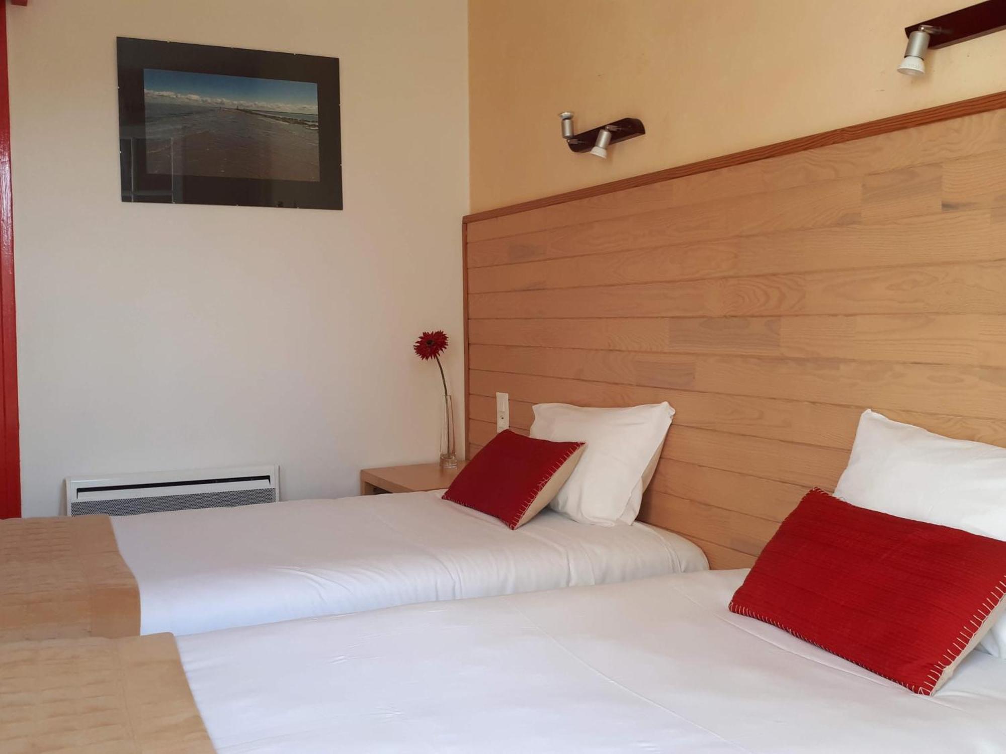Hotel Le Goeland Barbatre Room photo